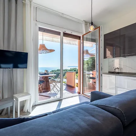 Casa Dei Gerani By Interhome Varazze